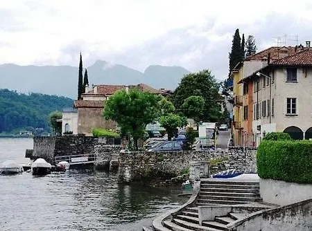 Apartament Griante Sleeps 6